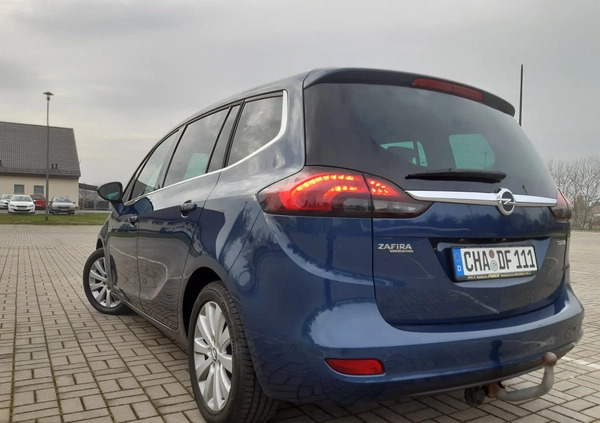 Opel Zafira cena 47800 przebieg: 209000, rok produkcji 2015 z Paczków małe 742